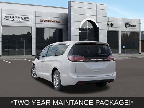 New 2026 Chrysler Voyager LX image 3