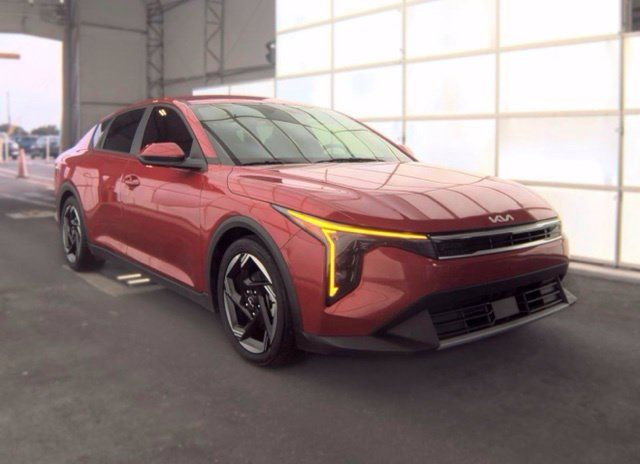 Certified 2025 Kia K4 EX FWD image 4