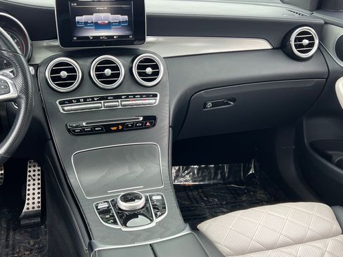 Used 2019 Mercedes-Benz GLC 300 4MATIC Coupe image 24