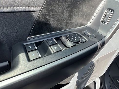 New 2025 Ford F250 XLT w/ Black Appearance Package image 19