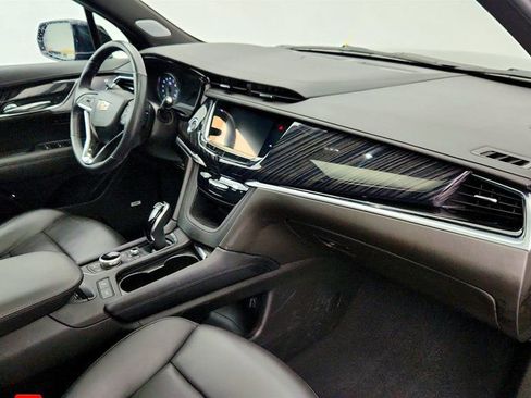 Used 2024 Cadillac XT6 Premium Luxury w/ Technology Package image 26