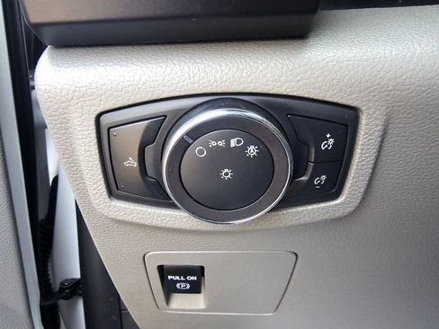 Used 2018 Ford F150 XL w/ Equipment Group 101A Mid AWD/4WD image 18