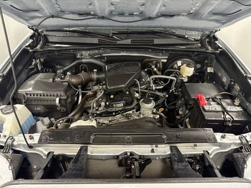 Used 2023 Toyota Tacoma SR RWD image 11