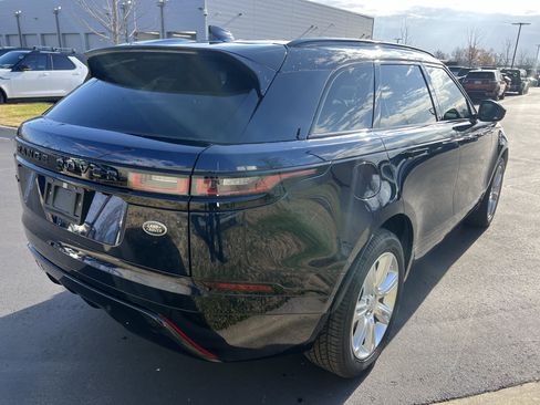Certified 2022 Land Rover Range Rover Velar R-Dynamic S image 7