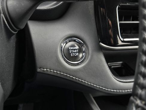 Certified 2022 Toyota Highlander XLE image 22