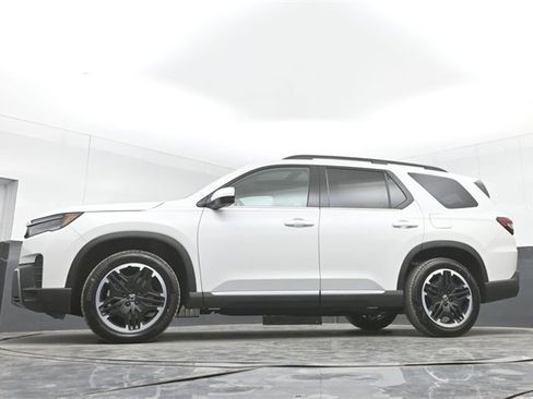 New 2026 Honda Pilot Touring image 48
