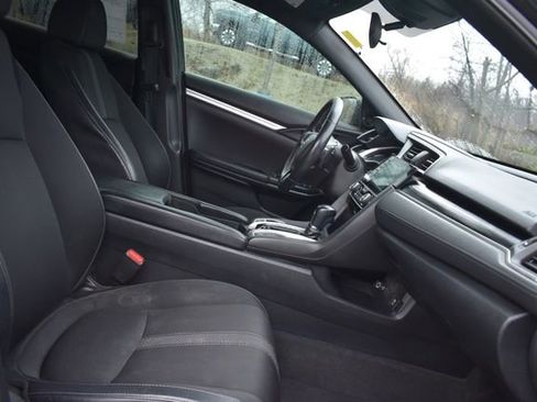 Used 2019 Honda Civic Sport image 12