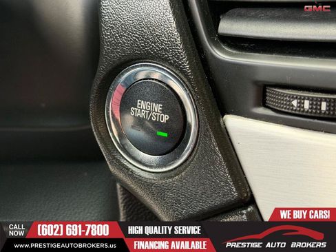 Used 2017 GMC Yukon SLT AWD/4WD image 31
