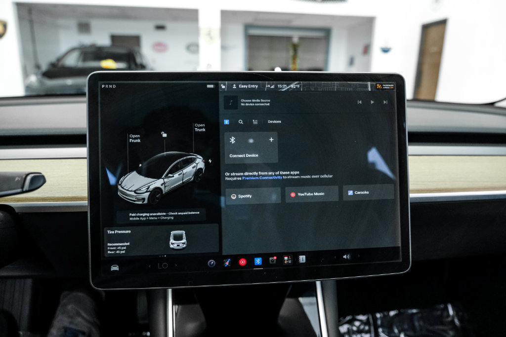 Used 2019 Tesla Model 3 Long Range RWD image 24