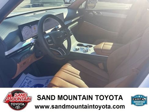 Used 2025 Genesis GV80 2.5T Advanced image 13