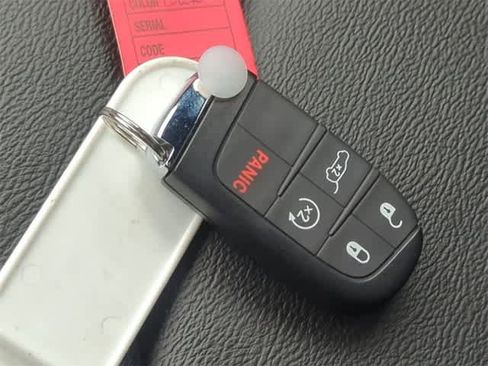 New 2026 Jeep Compass Limited image 34