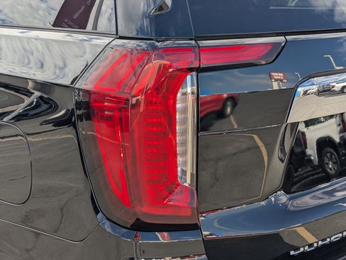 Used 2024 GMC Yukon XL SLE w/ Max Trailering Package AWD/4WD image 11