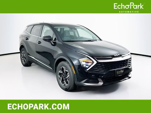 Used 2025 Kia Sportage LX image 1