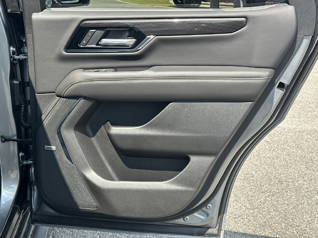 Used 2026 GMC Yukon Elevation RWD image 16