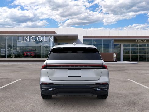 New 2026 Lincoln Nautilus Premier AWD/4WD image 5