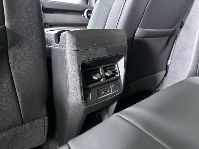 New 2026 Chevrolet Colorado Z71 w/ Technology Package AWD/4WD image 23
