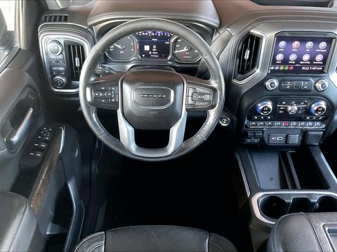 Used 2021 GMC Sierra 1500 Denali w/ Denali Ultimate Package AWD/4WD image 8