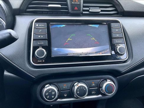Used 2020 Nissan Versa S FWD image 13