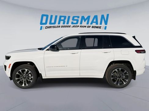 New 2025 Jeep Grand Cherokee Overland w/ Luxury Tech Group IV AWD/4WD image 3