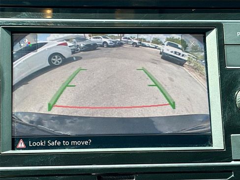 Used 2020 Volkswagen Tiguan S image 13