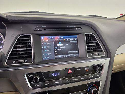 Used 2016 Hyundai Sonata SE FWD image 26