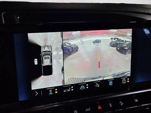 Used 2023 Chevrolet Silverado 1500 LTZ image 14