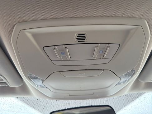 Used 2018 Ford Escape SE w/ SE Sync 3 Package AWD/4WD image 19