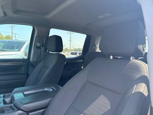 Used 2024 Chevrolet Silverado 1500 LT AWD/4WD image 3