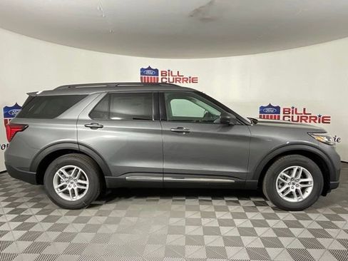 New 2025 Ford Explorer Active w/ Active Comfort Package image 2