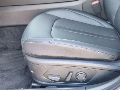 New 2025 Hyundai Sonata Limited image 17