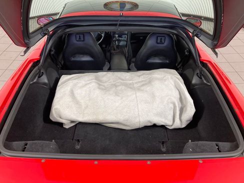 Used 2000 Chevrolet Corvette Coupe w/ Performance Handling Pkg image 14