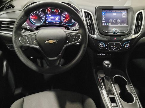 Used 2020 Chevrolet Equinox LT FWD image 26