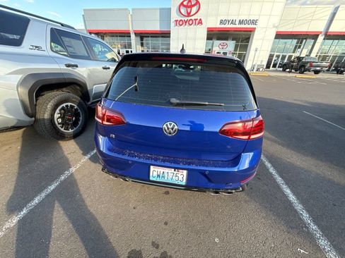 Used 2019 Volkswagen Golf R 4-Door AWD/4WD image 6