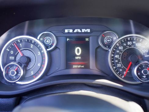 Used 2024 RAM 3500 Tradesman AWD/4WD image 30
