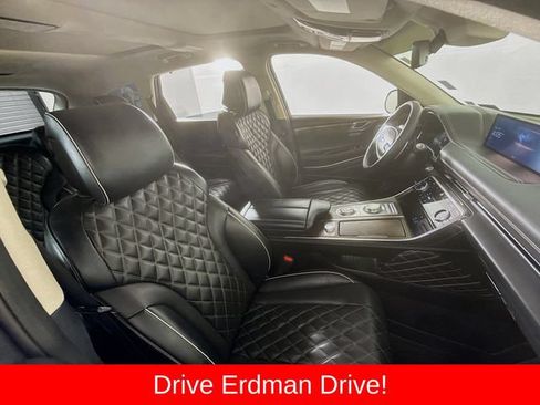 Used 2023 Genesis GV80 3.5T w/ Prestige Package AWD/4WD image 24