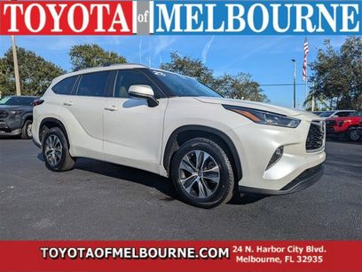 Used 2023 Toyota Highlander XLE