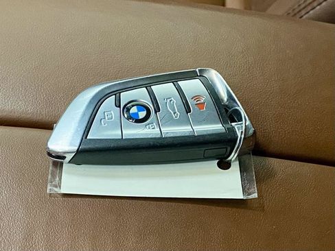 Used 2022 BMW X7 M50i AWD/4WD image 38