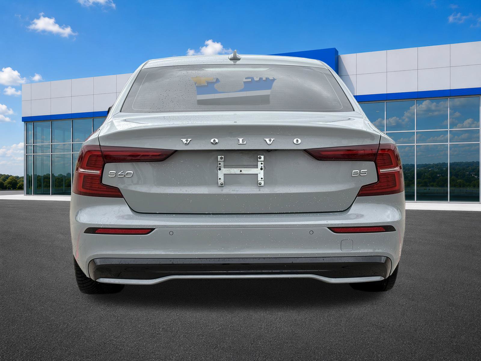 Used 2024 Volvo S60 B5 Plus FWD image 6