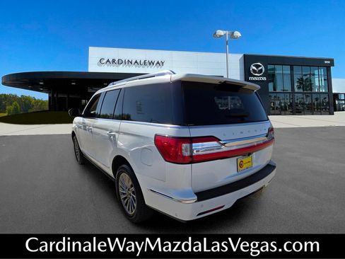Used 2021 Lincoln Navigator 4WD image 4