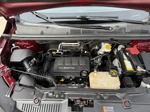 Used 2017 Chevrolet Trax LT w/ Driver Confidence Package image 9