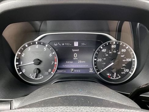 Used 2020 Nissan Titan SV w/ SV Convenience Package image 13