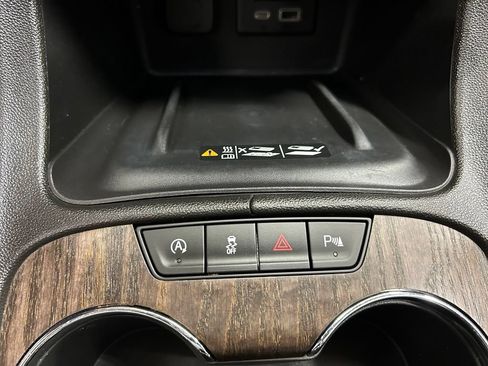 Used 2023 GMC Acadia Denali FWD image 17
