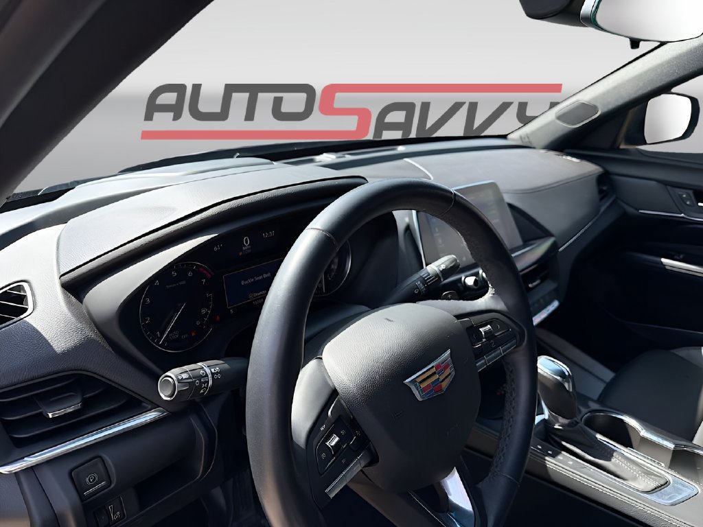 Used 2025 Cadillac CT4 Luxury RWD image 9
