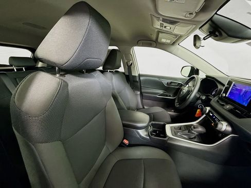 Certified 2025 Toyota RAV4 LE image 24