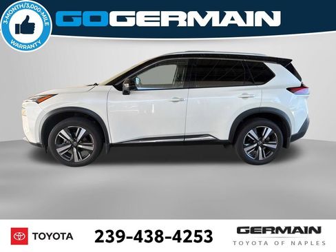 Used 2021 Nissan Rogue SL w/ Premium Package FWD image 2