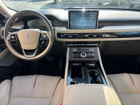 Certified 2023 Lincoln Aviator Reserve w/ Equipment Group 201A image 30
