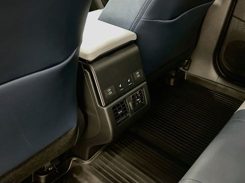 Used 2023 Subaru Solterra AWD image 28