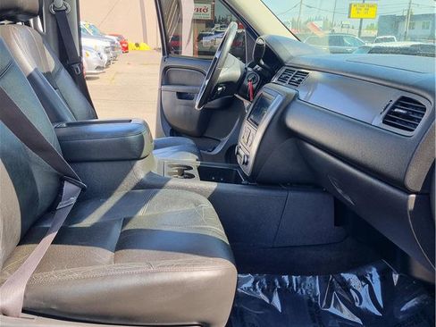 Used 2013 Chevrolet Silverado 1500 LTZ AWD/4WD image 17
