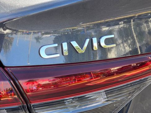 Certified 2025 Honda Civic Sport Touring image 8