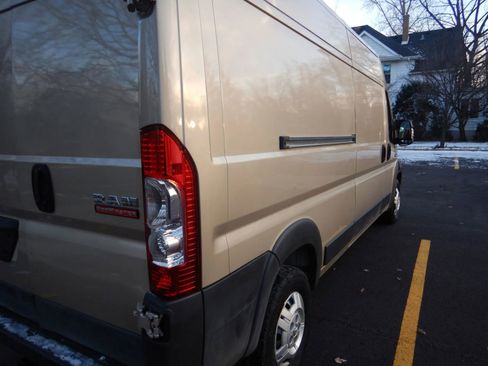 Used 2014 RAM ProMaster 2500 w/ Interior Convenience Group image 6